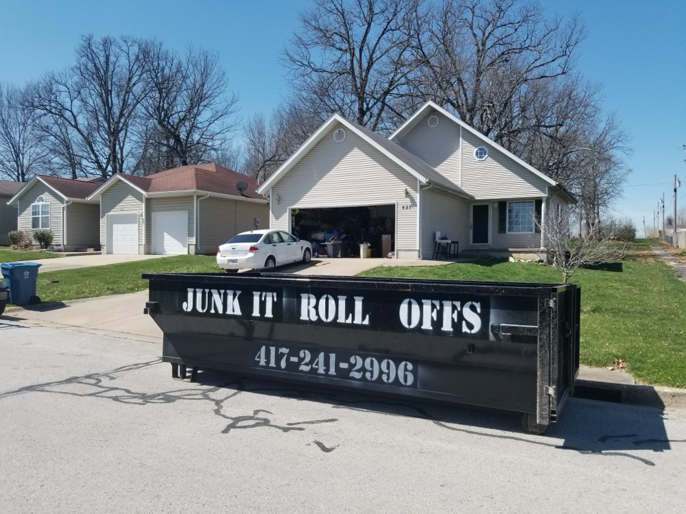 The Benefits of Choosing Local Dumpster Rental Services: Why Junk It Roll Offs is Your Best Choice